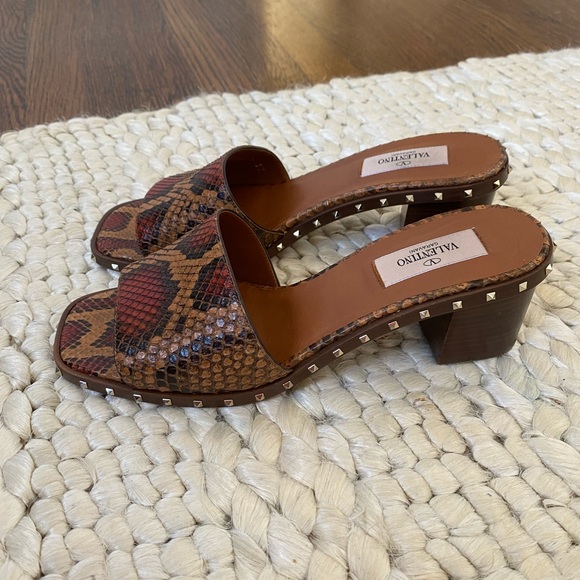 Valentino Rockstud Snakeskin slides sandals 37 - Picture 2 of 4